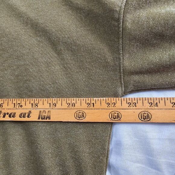 EUC TIME AND TRU OLIVE GREEB CREW NECK LIGHT PULLOVER SWEATER SIZE L - Picture 10 of 11